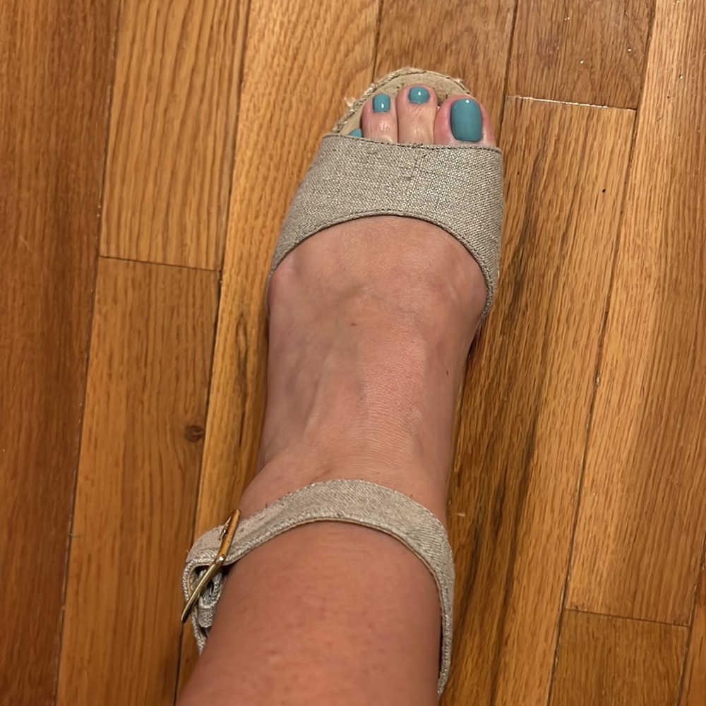 Lands End wedge sandal Size 10